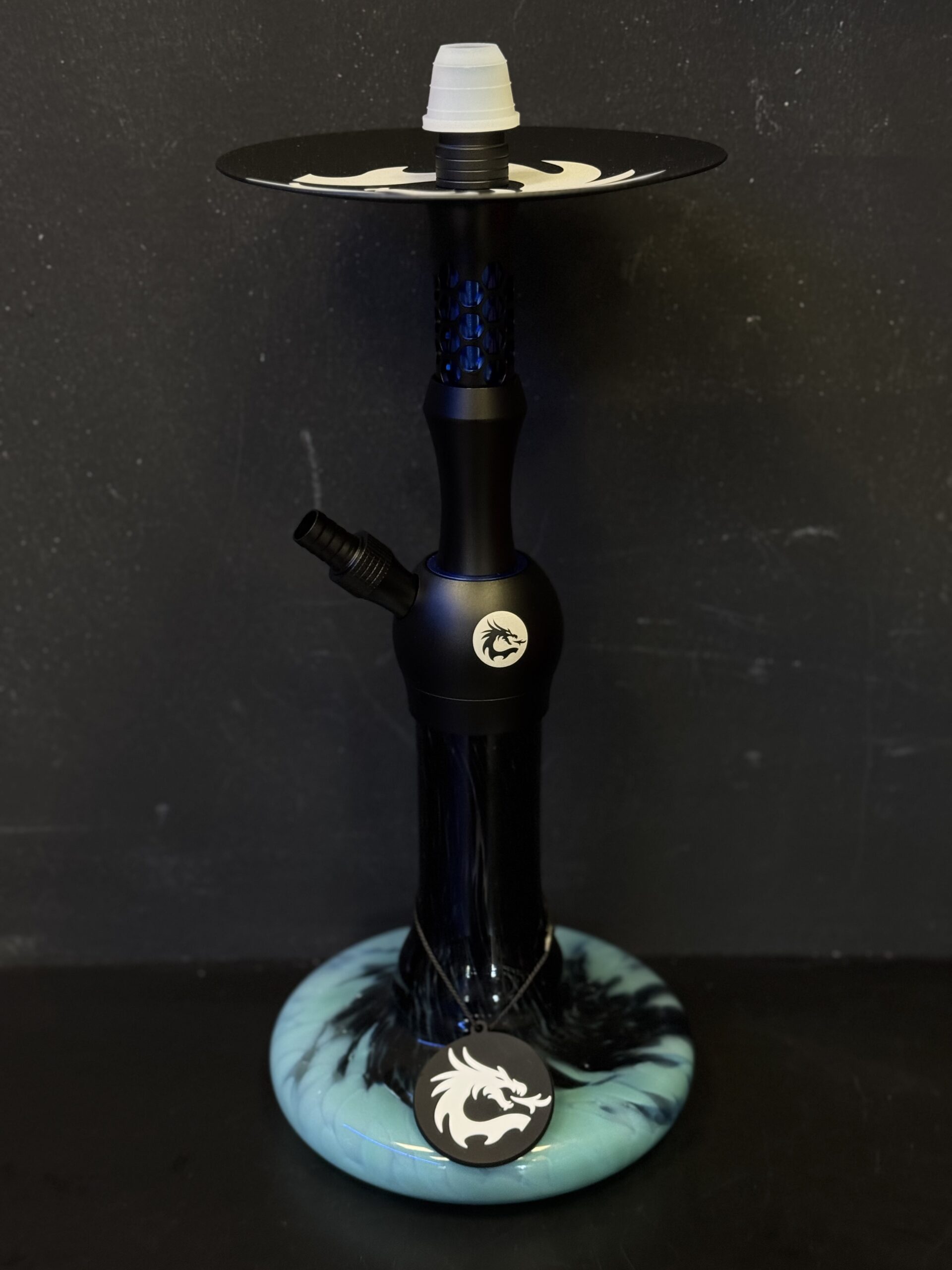 DONZZ - 04 - Black and Blue - נרגילה